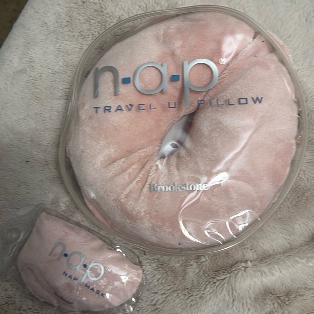 Brookstone n-a-p Travel U Pillow & Nap Mask